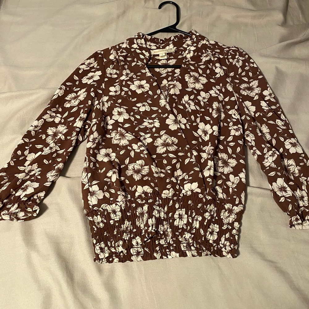 Floral slightly cropped top